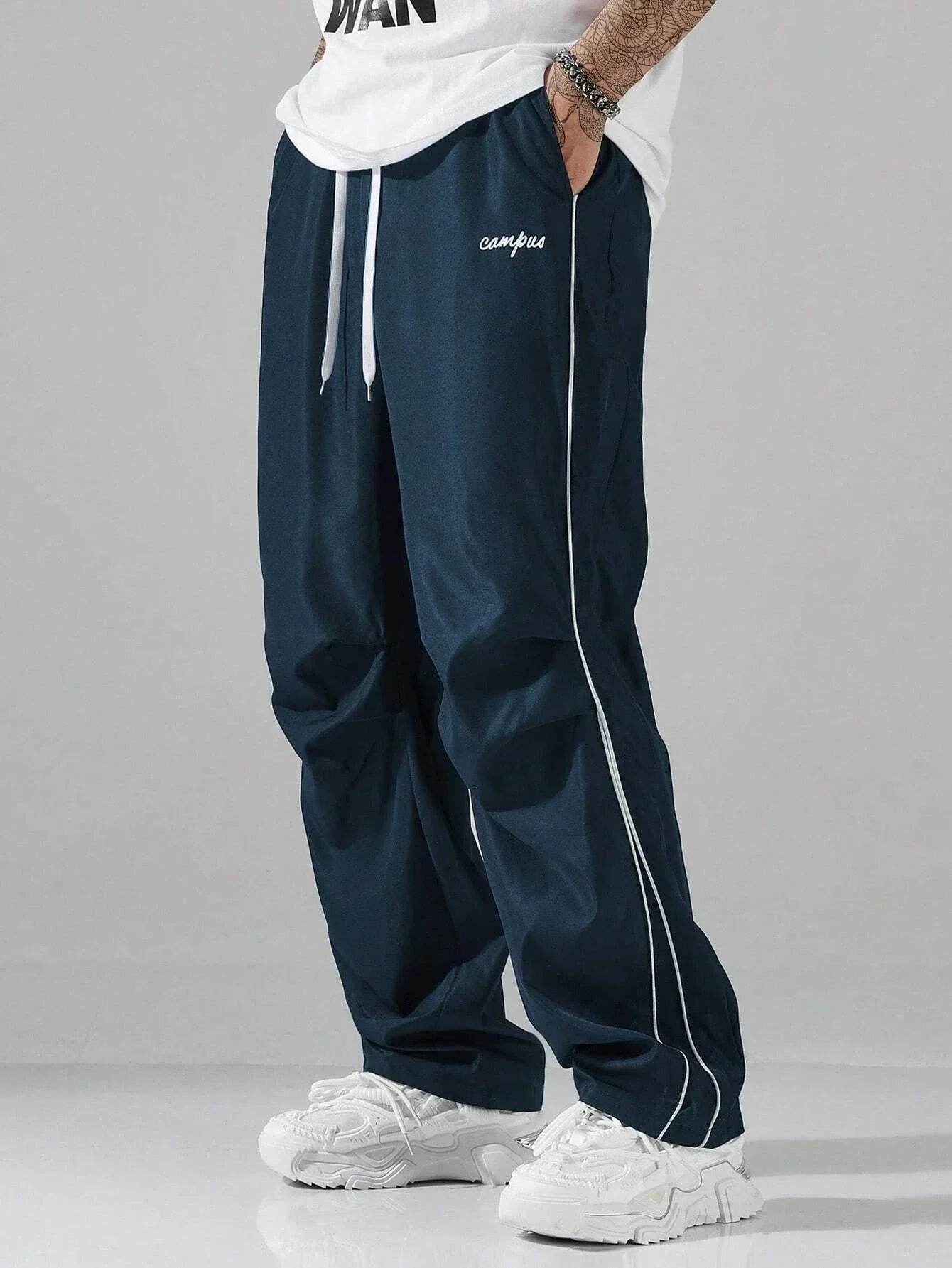 MYOVV Men’s Contrast Trim Street Pants