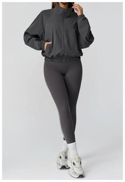 Women’s Seamless Zip-Up Gym Jacket with Pockets | Long Sleeve Workout & Running Top