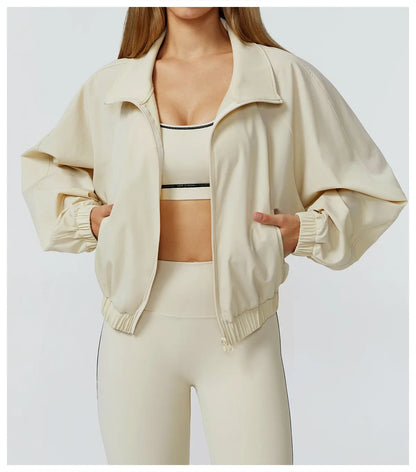 Women’s Seamless Zip-Up Gym Jacket with Pockets | Long Sleeve Workout & Running Top