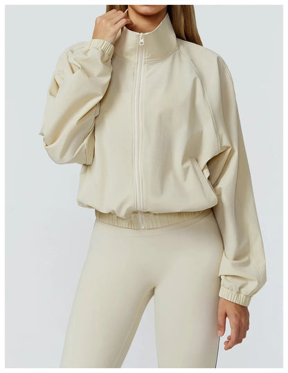 Women’s Seamless Zip-Up Gym Jacket with Pockets | Long Sleeve Workout & Running Top